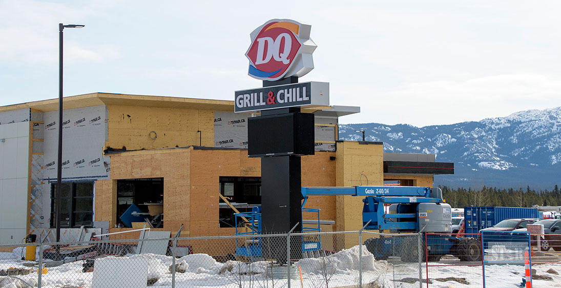 Whitehorse Daily Star The Sign Gives The Scoop